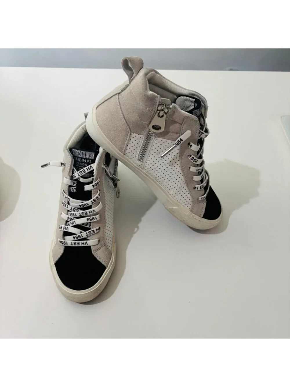 Vintage Havana Lester Sneaker Size 6.5